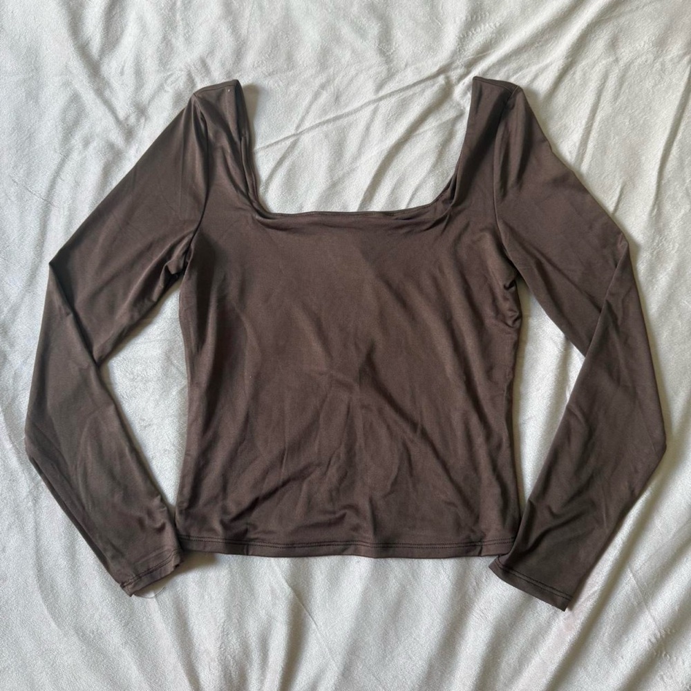 Brand new super cute long sleeve